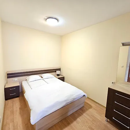 Appartement Two Charming In Trinity With Balcony And Free Parking By Flat Mаnager Bansko