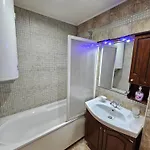 Two Charming In Trinity With Balcony And Free Parking By Flat Mаnager Apartament Bansko