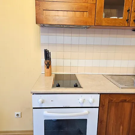 アパート Two Charming In Trinity With Balcony And Free Parking By Flat Mаnager *