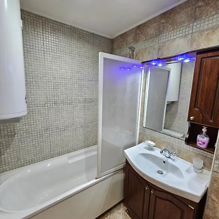 Two Charming In Trinity With Balcony And Free Parking By Flat Mаnager דירה בנסקו