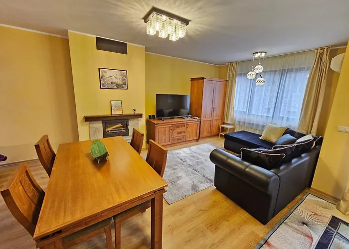 Two Charming In Trinity With Balcony And Free Parking By Flat Mаnager Apartament